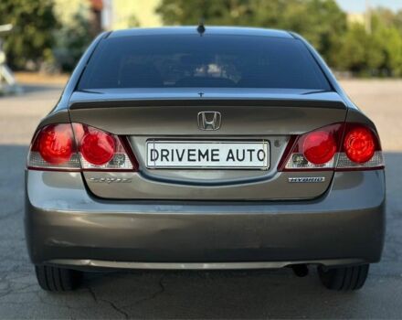 Бежевый Хонда Цивик, объемом двигателя 1.3 л и пробегом 235 тыс. км за 5499 $, фото 5 на Automoto.ua