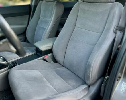 Бежевый Хонда Цивик, объемом двигателя 1.3 л и пробегом 235 тыс. км за 5499 $, фото 8 на Automoto.ua