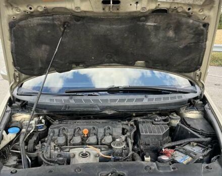 Бежевий Хонда Сівік, об'ємом двигуна 1.8 л та пробігом 263 тис. км за 7000 $, фото 14 на Automoto.ua