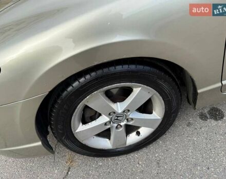 Бежевый Хонда Цивик, объемом двигателя 1.8 л и пробегом 242 тыс. км за 6300 $, фото 14 на Automoto.ua