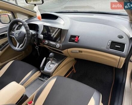 Бежевый Хонда Цивик, объемом двигателя 1.8 л и пробегом 242 тыс. км за 6300 $, фото 29 на Automoto.ua