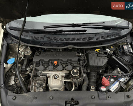 Бежевий Хонда Сівік, об'ємом двигуна 1.8 л та пробігом 175 тис. км за 6300 $, фото 14 на Automoto.ua