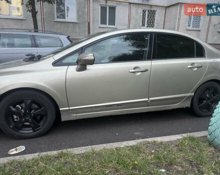 Бежевый Хонда Цивик, объемом двигателя 1.8 л и пробегом 230 тыс. км за 6500 $, фото 2 на Automoto.ua