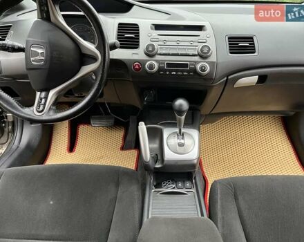 Бежевый Хонда Цивик, объемом двигателя 1.8 л и пробегом 160 тыс. км за 7700 $, фото 46 на Automoto.ua