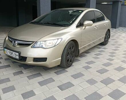 Бежевый Хонда Цивик, объемом двигателя 1.8 л и пробегом 290 тыс. км за 5700 $, фото 3 на Automoto.ua