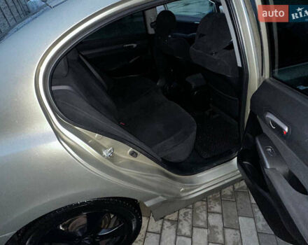 Бежевый Хонда Цивик, объемом двигателя 1.8 л и пробегом 230 тыс. км за 6500 $, фото 8 на Automoto.ua