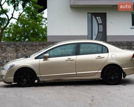 Бежевий Хонда Сівік, об'ємом двигуна 1.8 л та пробігом 240 тис. км за 5905 $, фото 4 на Automoto.ua