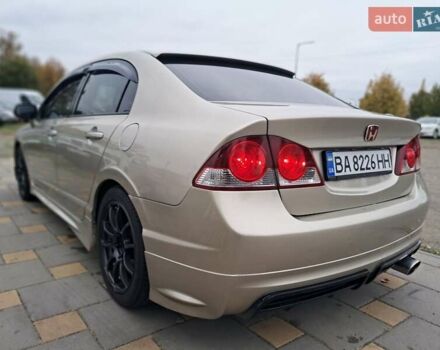 Бежевый Хонда Цивик, объемом двигателя 1.8 л и пробегом 280 тыс. км за 6500 $, фото 1 на Automoto.ua