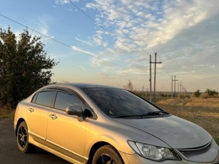 Хонда Цивик 2006 в Краматорске на Automoto.ua Бежевый Хонда Цивик, объемом двигателя 1.8 л и пробегом 200 тыс. км за 5600 $, фото 1 на Automoto.ua