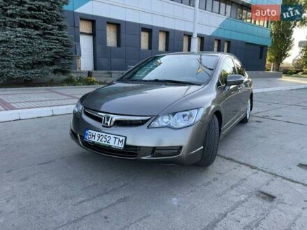 Хонда Цивик 2008 в Измаиле на Automoto.ua Бежевый Хонда Цивик, объемом двигателя 1.8 л и пробегом 142 тыс. км за 5800 $, фото 1 на Automoto.ua