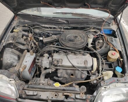 Черный Хонда Цивик, объемом двигателя 1.3 л и пробегом 300 тыс. км за 2500 $, фото 5 на Automoto.ua