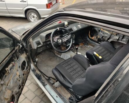 Черный Хонда Цивик, объемом двигателя 1.3 л и пробегом 300 тыс. км за 2500 $, фото 3 на Automoto.ua