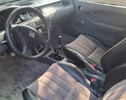 Черный Хонда Цивик, объемом двигателя 1.3 л и пробегом 300 тыс. км за 3800 $, фото 5 на Automoto.ua