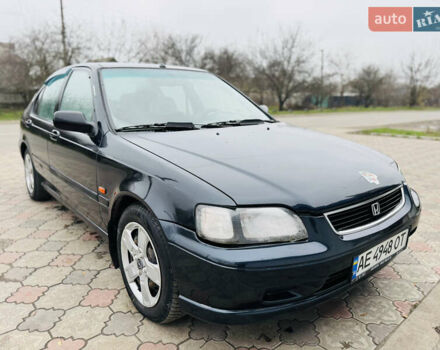 Черный Хонда Цивик, объемом двигателя 1.4 л и пробегом 200 тыс. км за 1950 $, фото 3 на Automoto.ua
