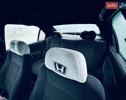 Черный Хонда Цивик, объемом двигателя 1.4 л и пробегом 200 тыс. км за 1950 $, фото 24 на Automoto.ua