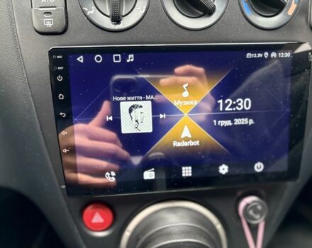 Черный Хонда Цивик, объемом двигателя 1.4 л и пробегом 300 тыс. км за 3900 $, фото 14 на Automoto.ua