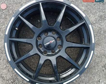 Черный Хонда Цивик, объемом двигателя 1.4 л и пробегом 300 тыс. км за 3900 $, фото 18 на Automoto.ua