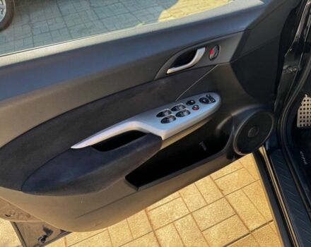 Черный Хонда Цивик, объемом двигателя 1.4 л и пробегом 187 тыс. км за 5599 $, фото 6 на Automoto.ua