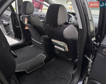 Черный Хонда Цивик, объемом двигателя 2.2 л и пробегом 326 тыс. км за 5800 $, фото 13 на Automoto.ua