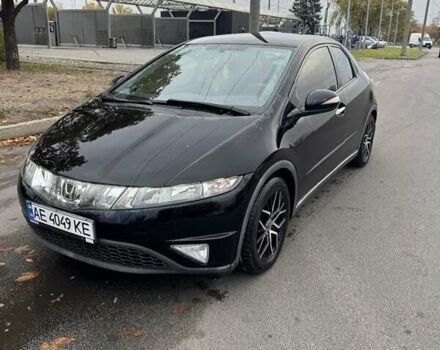 Черный Хонда Цивик, объемом двигателя 1.3 л и пробегом 130 тыс. км за 7000 $, фото 5 на Automoto.ua