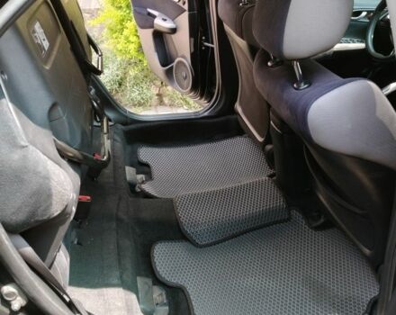 Черный Хонда Цивик, объемом двигателя 0 л и пробегом 230 тыс. км за 6500 $, фото 4 на Automoto.ua