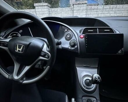 Черный Хонда Цивик, объемом двигателя 1.3 л и пробегом 130 тыс. км за 7000 $, фото 4 на Automoto.ua