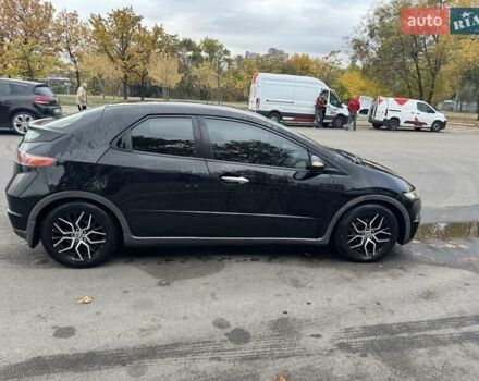 Черный Хонда Цивик, объемом двигателя 1.3 л и пробегом 130 тыс. км за 7000 $, фото 3 на Automoto.ua