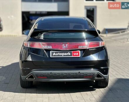 Черный Хонда Цивик, объемом двигателя 1.8 л и пробегом 190 тыс. км за 6280 $, фото 4 на Automoto.ua