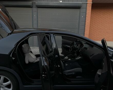 Хонда Цивик 2008 в Днепре (Днепропетровске) на Automoto.ua Черный Хонда Цивик, объемом двигателя 1.8 л и пробегом 218 тыс. км за 7800 $, фото 6 на Automoto.ua