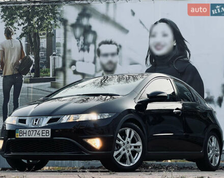 Черный Хонда Цивик, объемом двигателя 1.8 л и пробегом 115 тыс. км за 8300 $, фото 5 на Automoto.ua