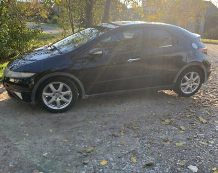 Черный Хонда Цивик, объемом двигателя 1.8 л и пробегом 207 тыс. км за 4300 $, фото 4 на Automoto.ua