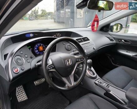 Черный Хонда Цивик, объемом двигателя 1.8 л и пробегом 196 тыс. км за 7700 $, фото 27 на Automoto.ua