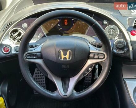 Черный Хонда Цивик, объемом двигателя 1.8 л и пробегом 190 тыс. км за 6280 $, фото 15 на Automoto.ua