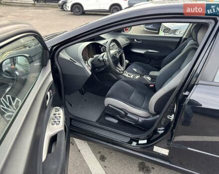 Черный Хонда Цивик, объемом двигателя 1.4 л и пробегом 153 тыс. км за 8800 $, фото 21 на Automoto.ua