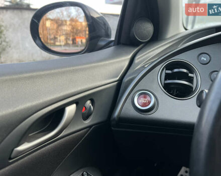 Черный Хонда Цивик, объемом двигателя 1.8 л и пробегом 115 тыс. км за 8300 $, фото 46 на Automoto.ua