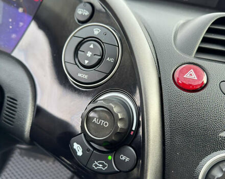 Черный Хонда Цивик, объемом двигателя 1.4 л и пробегом 153 тыс. км за 8800 $, фото 41 на Automoto.ua