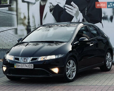 Черный Хонда Цивик, объемом двигателя 1.8 л и пробегом 115 тыс. км за 8300 $, фото 1 на Automoto.ua