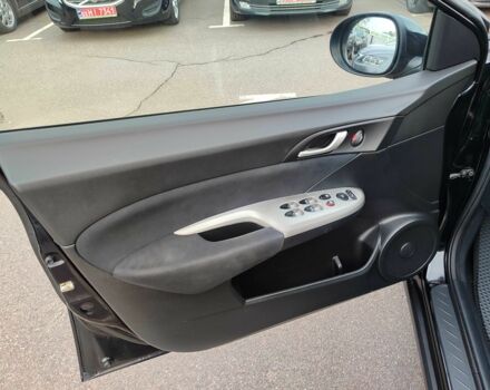 Черный Хонда Цивик, объемом двигателя 1.4 л и пробегом 153 тыс. км за 8800 $, фото 19 на Automoto.ua