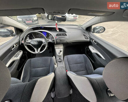 Черный Хонда Цивик, объемом двигателя 1.4 л и пробегом 153 тыс. км за 8800 $, фото 33 на Automoto.ua