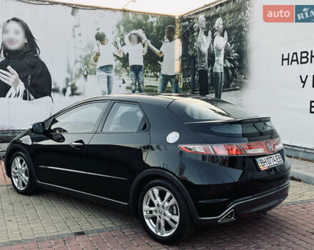 Черный Хонда Цивик, объемом двигателя 1.8 л и пробегом 115 тыс. км за 8300 $, фото 61 на Automoto.ua