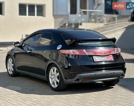 Черный Хонда Цивик, объемом двигателя 1.8 л и пробегом 190 тыс. км за 6280 $, фото 5 на Automoto.ua