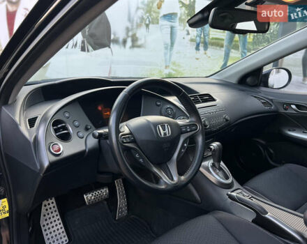 Черный Хонда Цивик, объемом двигателя 1.8 л и пробегом 115 тыс. км за 8300 $, фото 38 на Automoto.ua