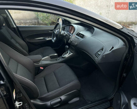 Черный Хонда Цивик, объемом двигателя 1.8 л и пробегом 115 тыс. км за 8300 $, фото 39 на Automoto.ua