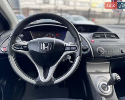 Черный Хонда Цивик, объемом двигателя 1.4 л и пробегом 153 тыс. км за 8800 $, фото 36 на Automoto.ua