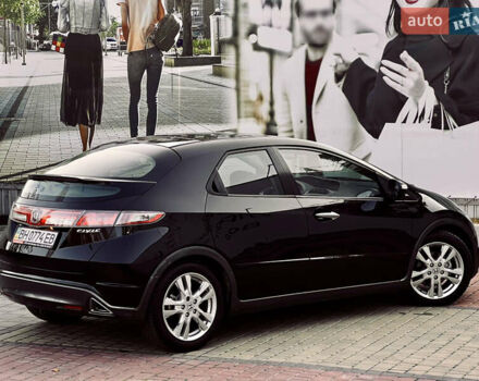 Чорний Хонда Сівік, об'ємом двигуна 1.8 л та пробігом 115 тис. км за 8700 $, фото 11 на Automoto.ua