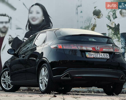 Черный Хонда Цивик, объемом двигателя 1.8 л и пробегом 115 тыс. км за 8300 $, фото 23 на Automoto.ua