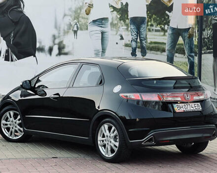 Черный Хонда Цивик, объемом двигателя 1.8 л и пробегом 115 тыс. км за 8300 $, фото 22 на Automoto.ua