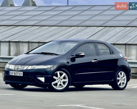 Черный Хонда Цивик, объемом двигателя 1.8 л и пробегом 203 тыс. км за 5777 $, фото 2 на Automoto.ua