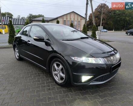 Черный Хонда Цивик, объемом двигателя 1.8 л и пробегом 196 тыс. км за 7700 $, фото 6 на Automoto.ua