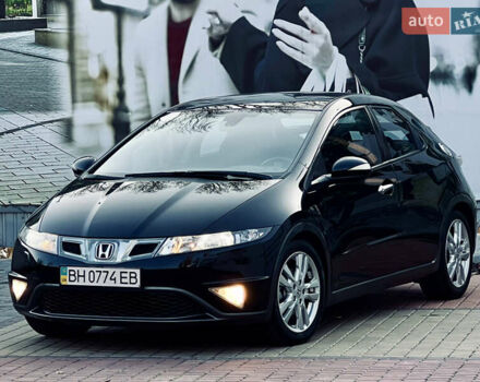 Чорний Хонда Сівік, об'ємом двигуна 1.8 л та пробігом 115 тис. км за 8700 $, фото 1 на Automoto.ua